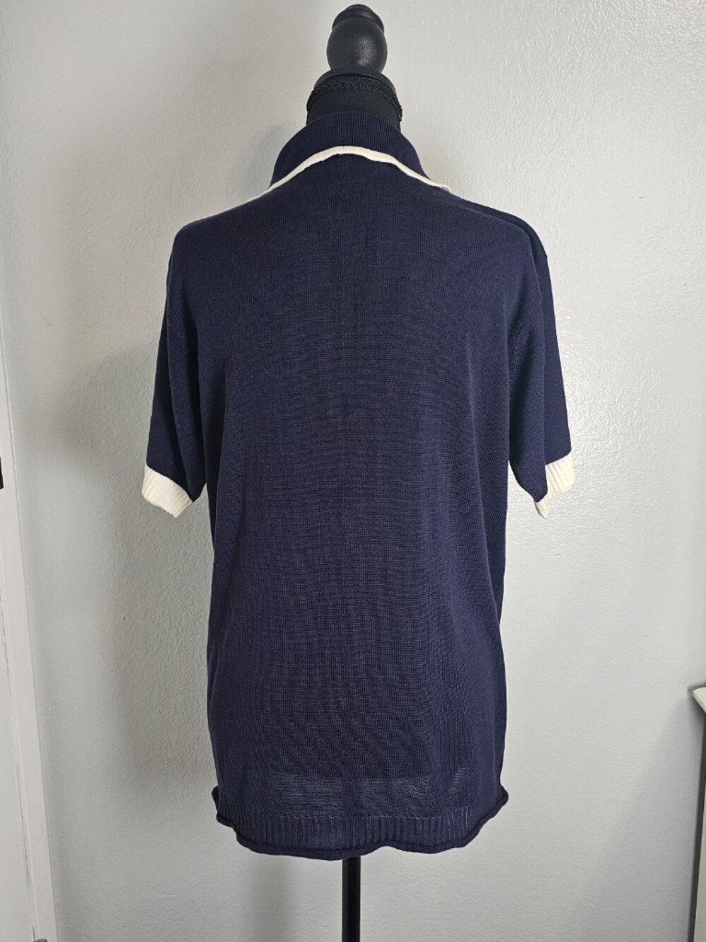 Stride Men's Knitted Polo Shirt Navy Blue with White Contrast Trim – Size Large - Picture 3 of 6